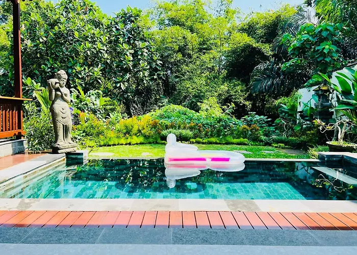 Budi Private Jungle View *